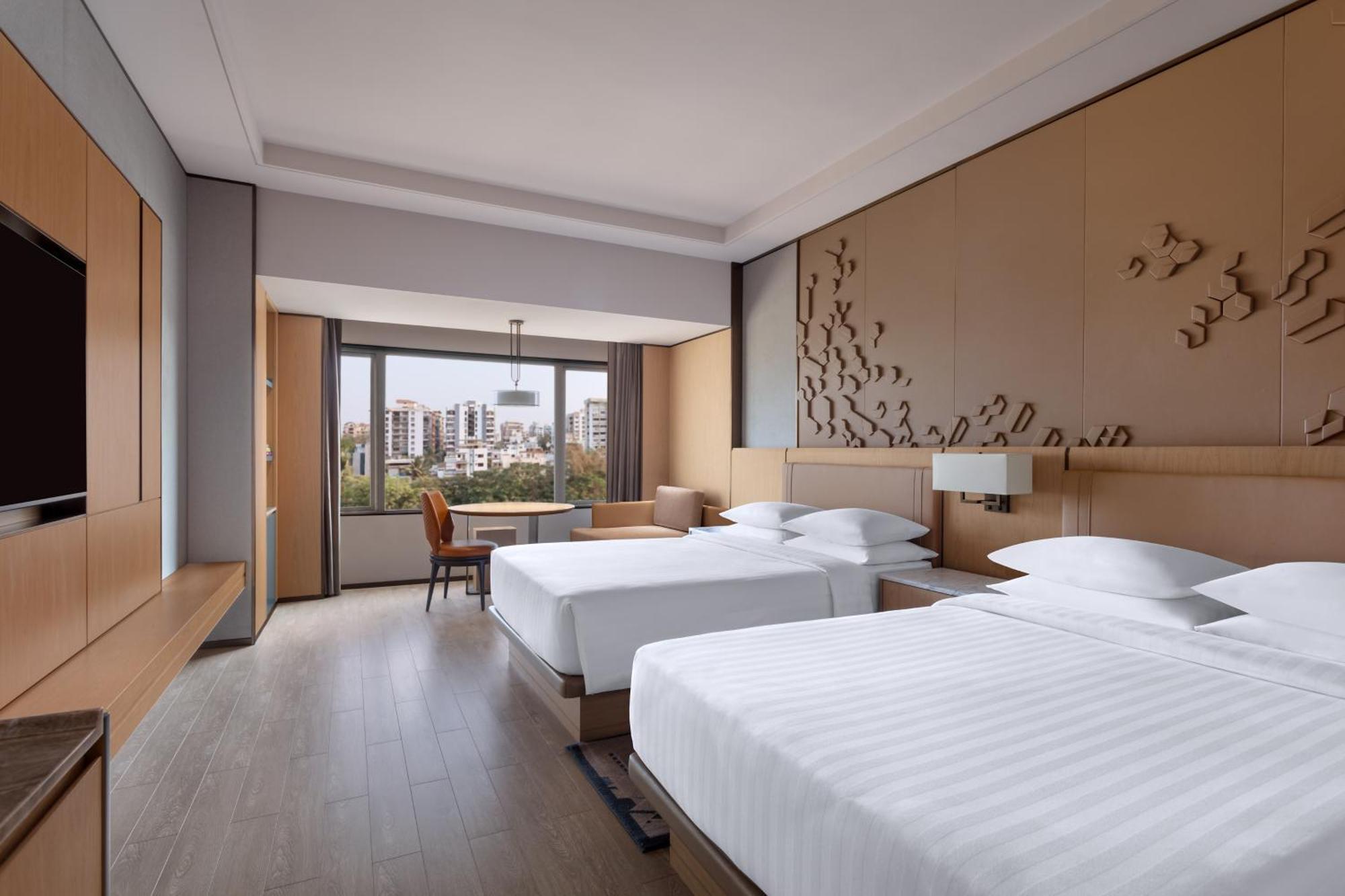 Surat Marriott Hotel Exterior foto